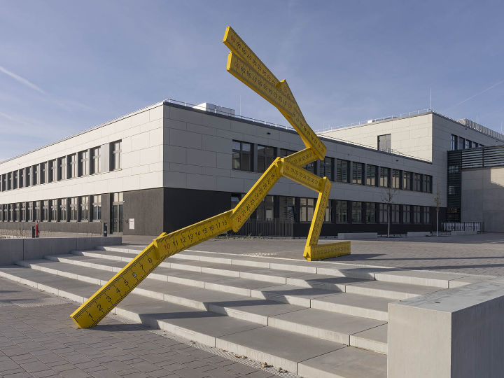 Zollstock, Skulptur Hochschule Mainz